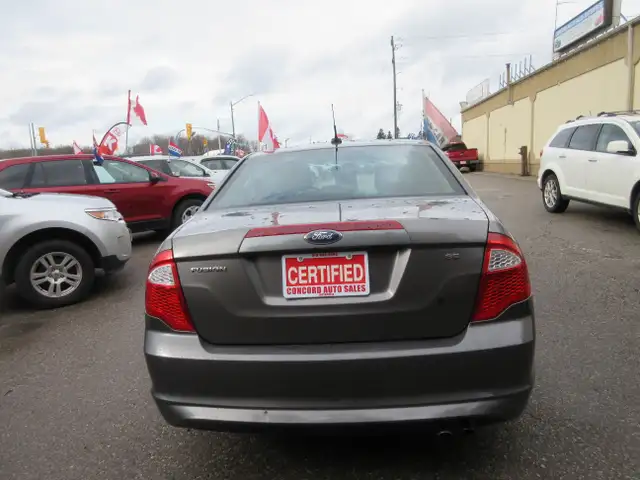 2011 Ford Fusion SE - Photo 8
