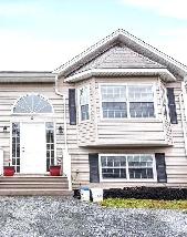 3-Bedroom Townhouse – Lower Sackville Available Aug 1