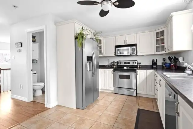 3-Bedroom Townhouse – Lower Sackville Available Aug 1 - Photo 4