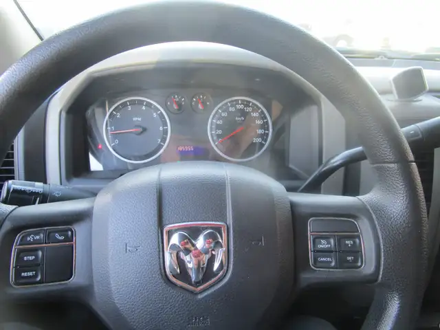 Ram 1500 4WD Quad Cab 140.5' ST inspecte garantie financement ma - Photo 12
