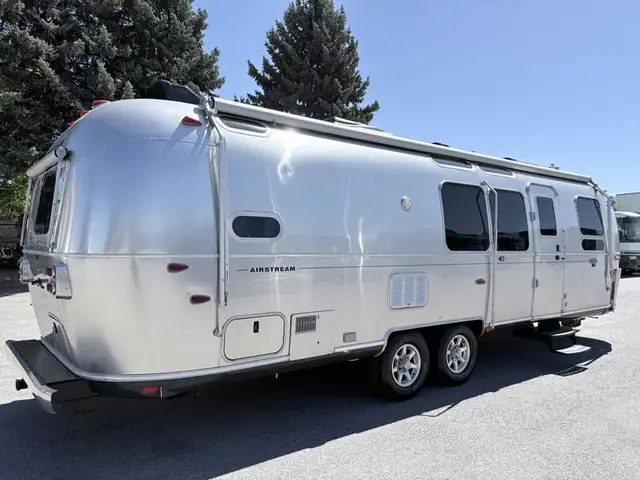 2014 Airstream 30FBQ BUNK - Photo 2
