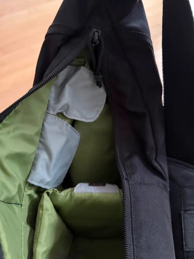Camera Sling Bag - Photo 2