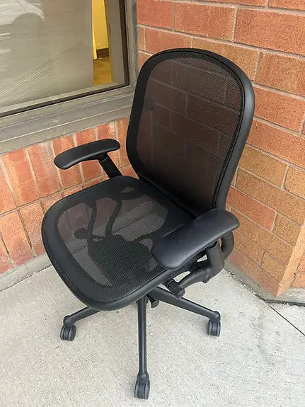 Knoll Chadwick Ergonomic Chair – Premium Task Seating! - Photo 2