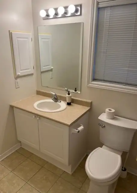 1 JUNE - Furnished Room for Female Student - Bank/Walkley - Photo 4