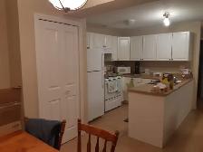 June, 2 bdr apt, storage, elevator, parking, excellent location - Photo 4