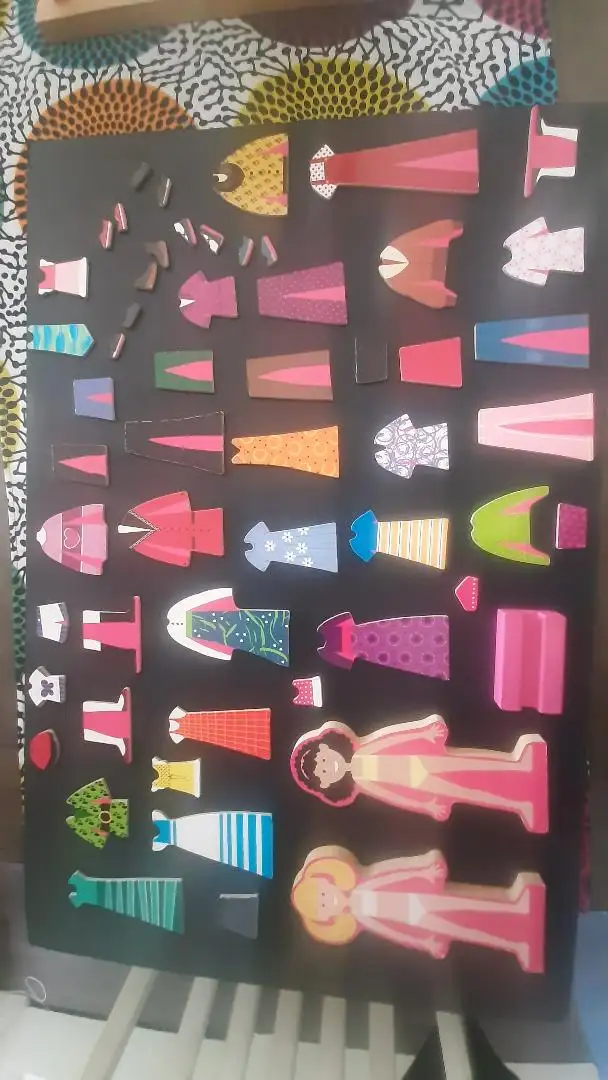 Melissa & Doug Magnetic Wooden Dress Up Dolls 8' Princess Elise - Photo 4