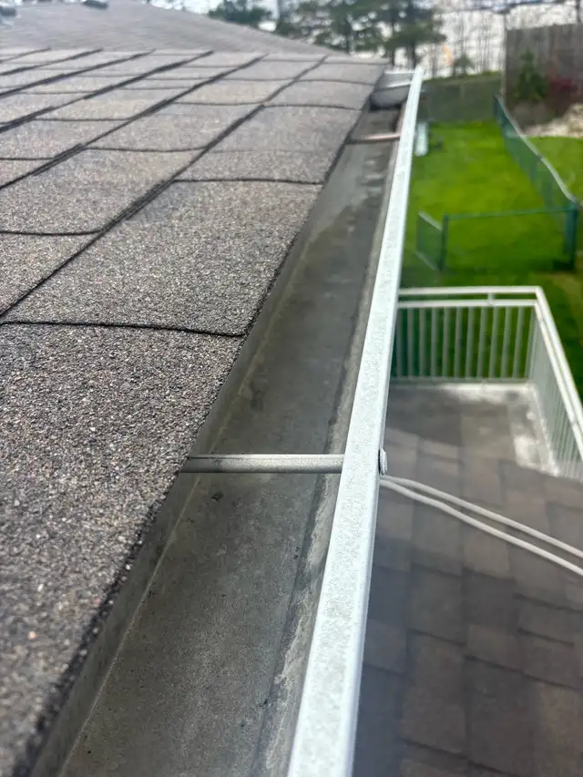 Season Wise Gutter Cleaning and Landscaping - Photo 6