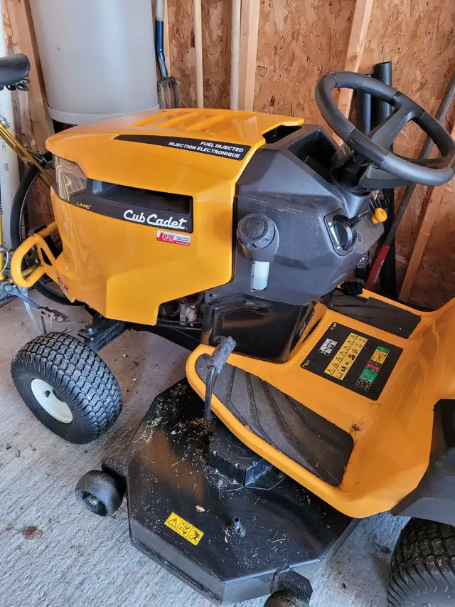 Tracteur à gazon Cub Cadet à vendre - Photo 3