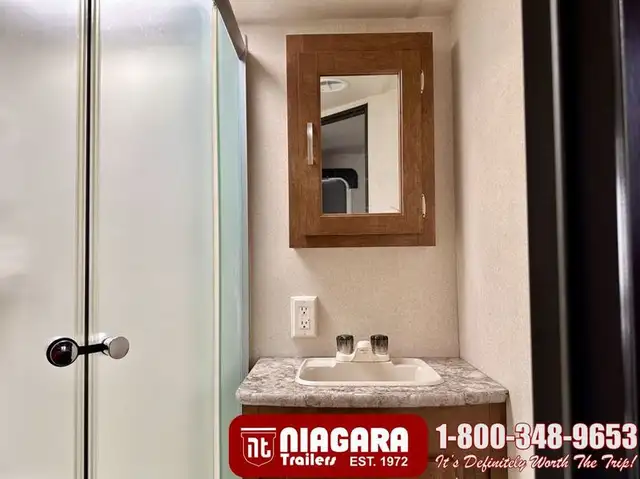 2017 FOREST RIVER SALEM CRUISE LITE 232RBXL Travel Trailer - Photo 17