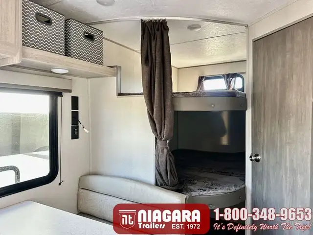 2026 COACHMEN CATALINA SUMMIT SERIES 8 261BH Travel Trailer - Photo 19