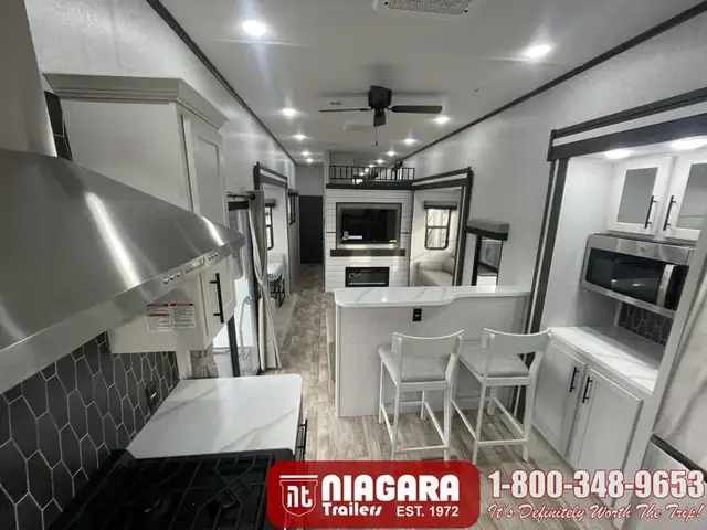2025 CROSSROADS HAMPTON 388FKL - Photo 6