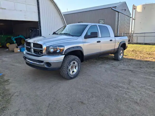 4x4 Dodge 2500 mega cab - Photo 2
