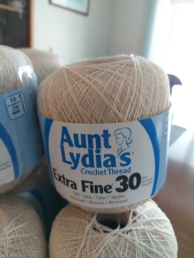 Thread Aunt Lydia's Extra Fine