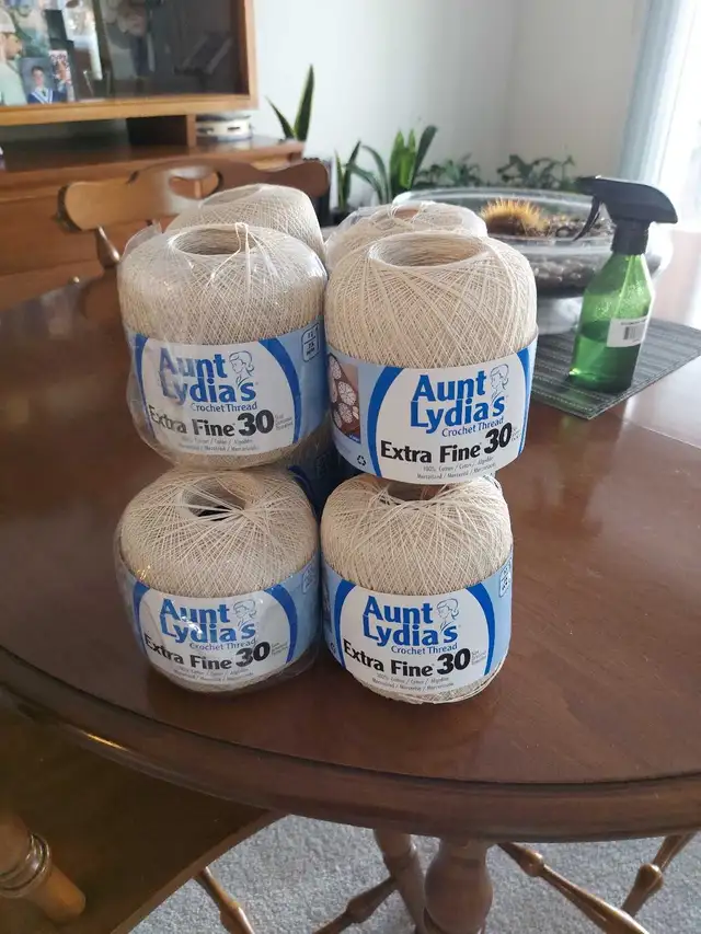 Thread Aunt Lydia's Extra Fine - Photo 2