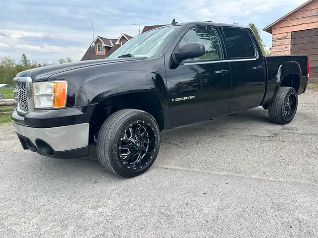 200.7 GMC Sierra 1500 SLT - Photo 6