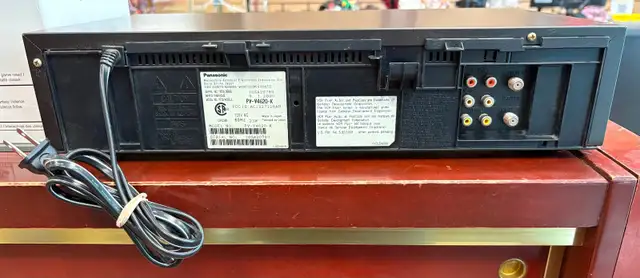 Panasonic PV-V4620-K Home VCR / VHS Player - No Remote - Photo 2