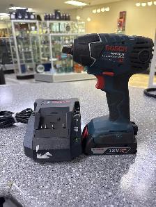 BOSCH 24618 18 V IMPACT KIT 2AH BATTERY   CHARGER