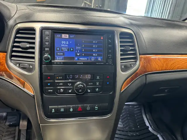 2011 JEEP GRAND CHEROKEE OVERLAND-FINANCEMENT FACILE ET 100% APP - Photo 11
