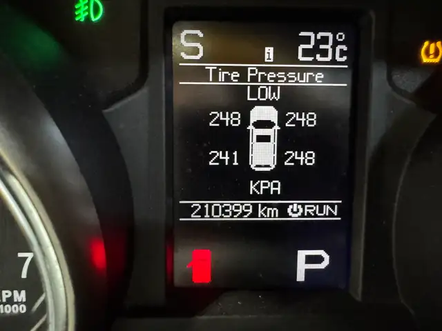2011 JEEP GRAND CHEROKEE OVERLAND-FINANCEMENT FACILE ET 100% APP - Photo 16