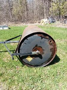LAWN ROLLER