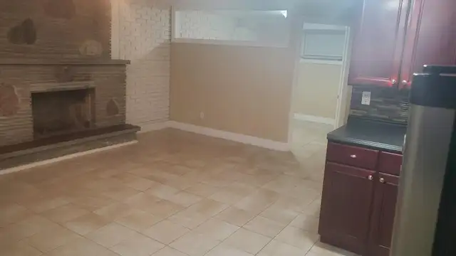 Apartment looking for perfect quiet tenant. Middle of City - Photo 7