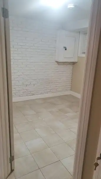 Apartment looking for perfect quiet tenant. Middle of City - Photo 8
