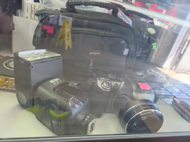 We Buy Cameras - Photo 4