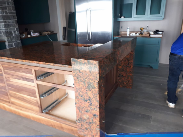 Custom Quartz Countertop with island - Photo 2