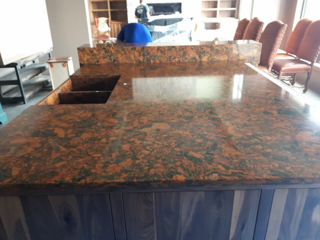Custom Quartz Countertop with island - Photo 3