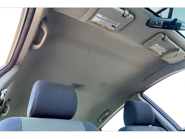 2007 Pontiac Vibe Hatchback | AS IS | FWD - Photo 17