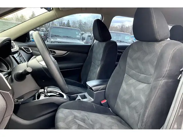 2016 Nissan Rogue S | Low KM | Safety Certified | FWD - Photo 25