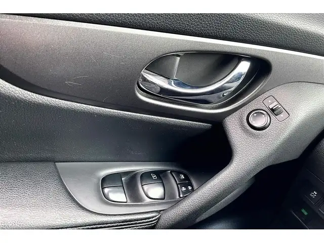 2016 Nissan Rogue S | Low KM | Safety Certified | FWD - Photo 32