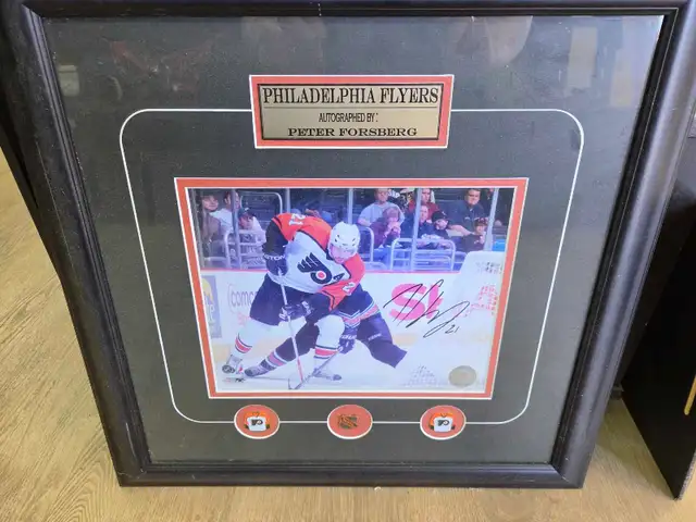 We Buy Sports Memorabilia - Photo 7