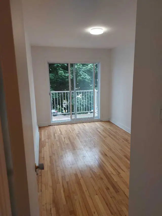 Beau grand logement 4.5 lumineux
