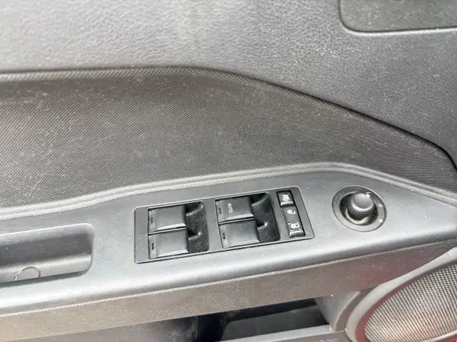 2009 Dodge Caliber SXT FWD HB 1.8L Sell As Is Carfax Clean - Photo 17