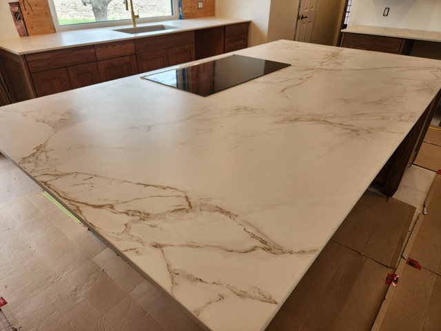 White Quartz Countertop - With Golden Veins