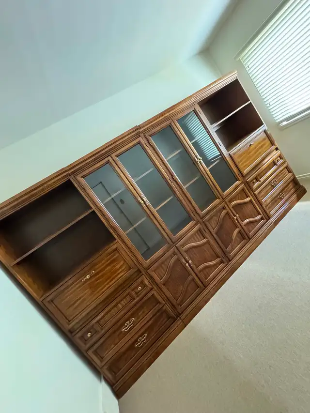 FREE FURNTITURE GOOD CONDITION PICKUP TODAY!