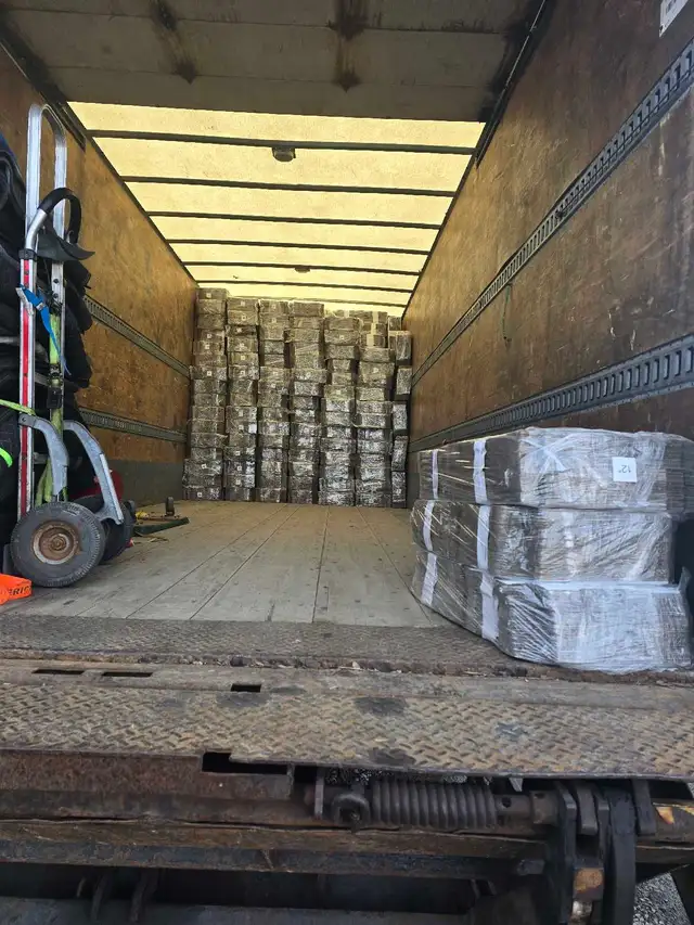 moving company - Photo 3