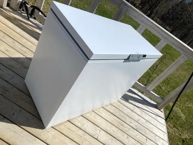 Chest Freezer - Photo 2