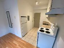Bachelor Studio Apartment in Durand neighbourhood - Photo 7