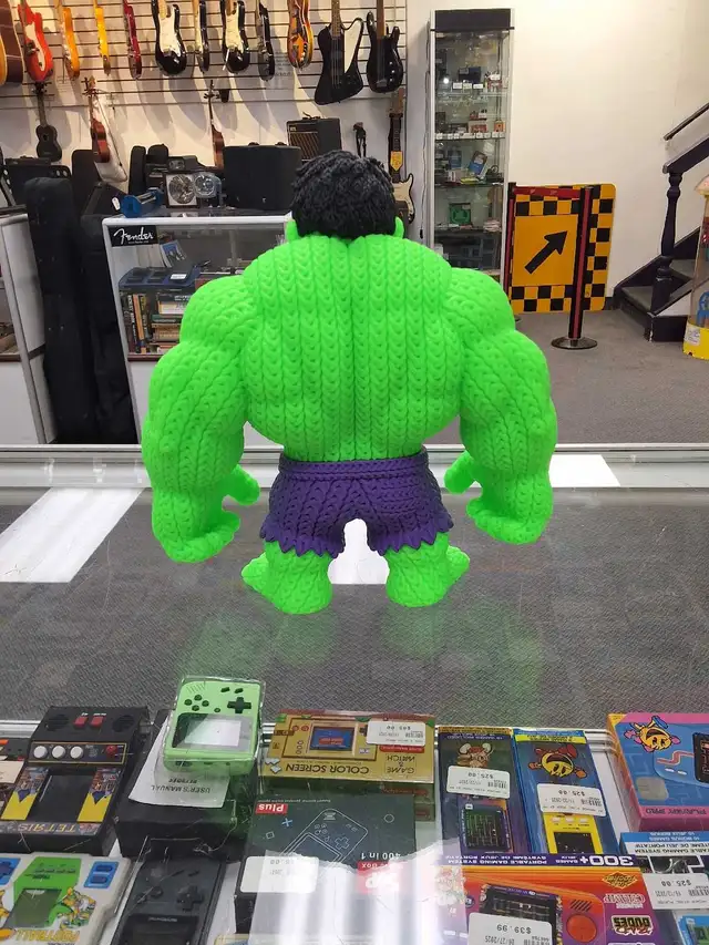 Hulk Marvel Statue - Photo 2