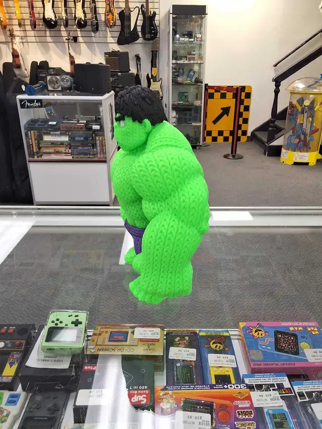 Hulk Marvel Statue - Photo 3