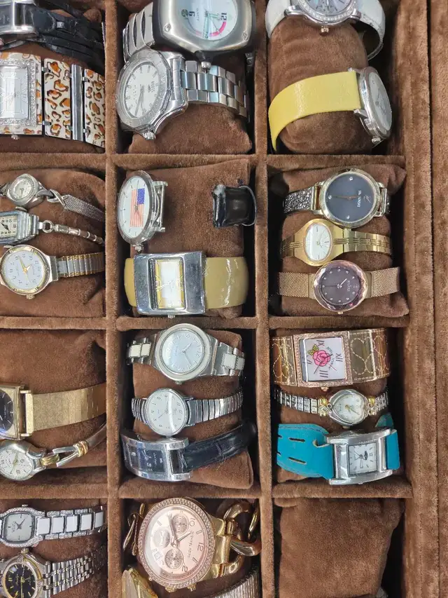 We Buy Mens and Women's Watches - Photo 3