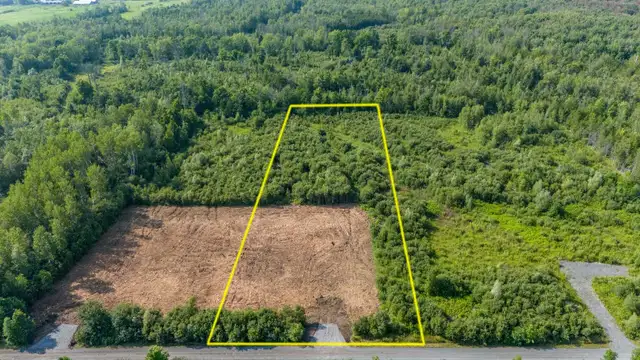 2 Acre Serviced Country Property - Photo 9