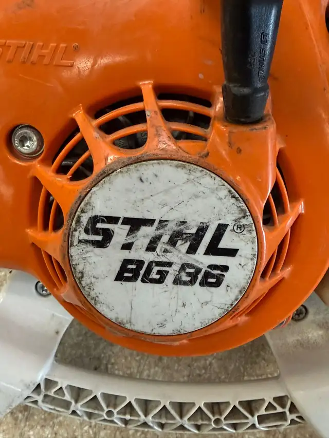 STIHL BG 86 Gas Leaf Blower $229 - Photo 5