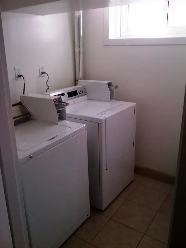 1 Month FREE - Bright & Spacious One-Bedroom Apartment - Photo 8