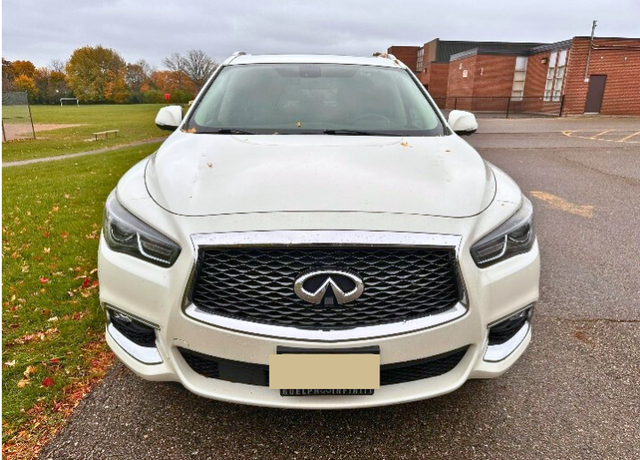 2018 INFINITI QX60  –  3-ROW,  7-PASSENGER LUXURY SUV