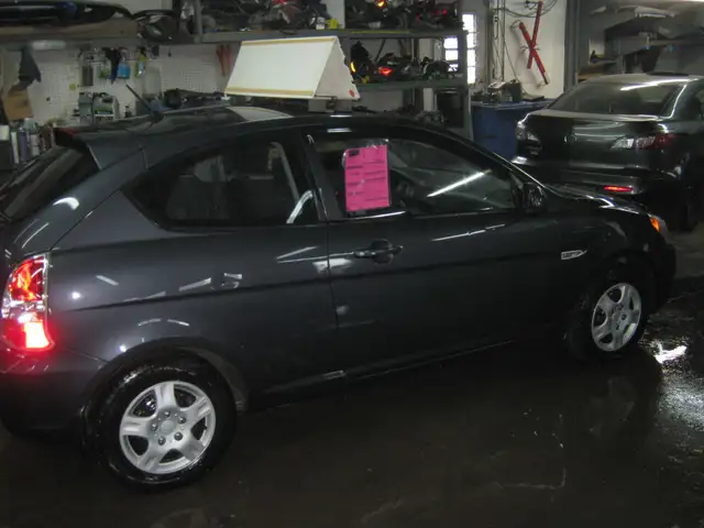 2011 Hyundai Accent GL Sport PETIT BUDGET !! - Photo 4