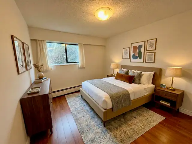 Spacious 1 Bed near Marple Loop Available - Photo 3