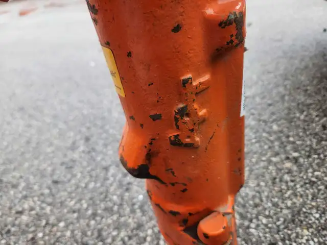 APT pneumatic Concrete Breakr - Photo 3